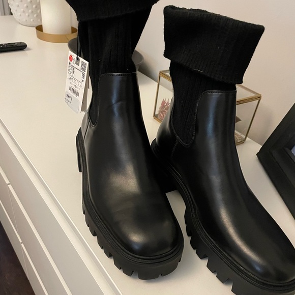 COPY - Womens Size 8 Zara black leather boots - Picture 2 of 2